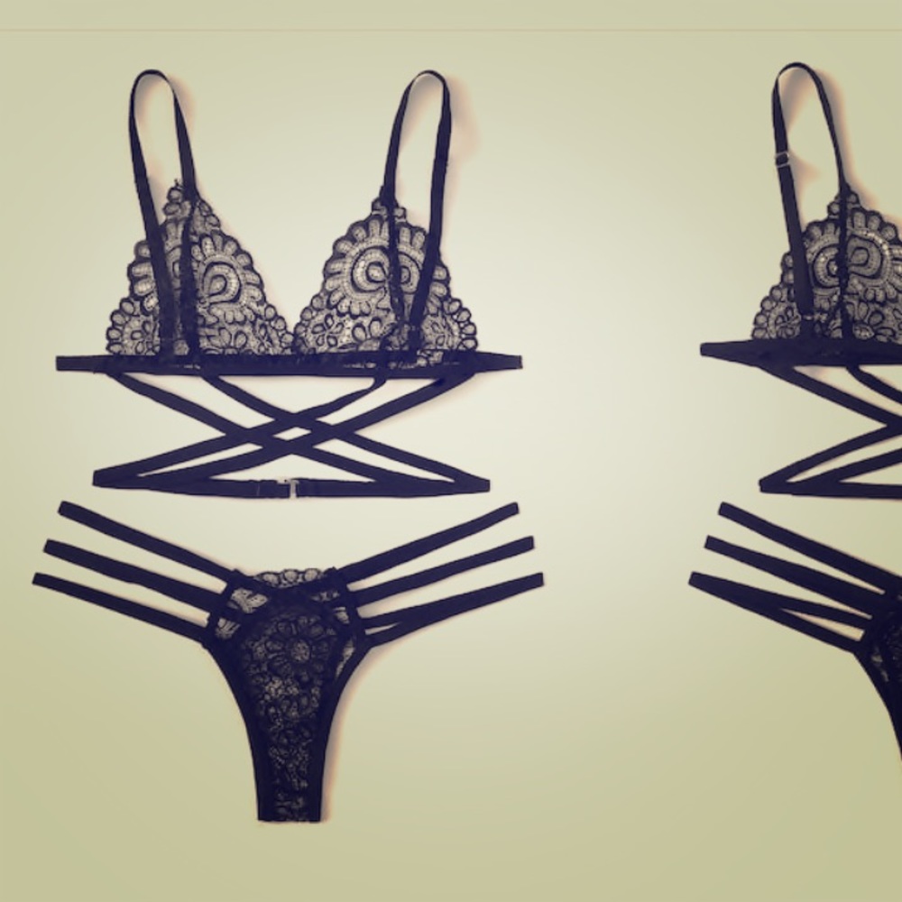 NWT! Criss Cross lingerie set - 3 colors!